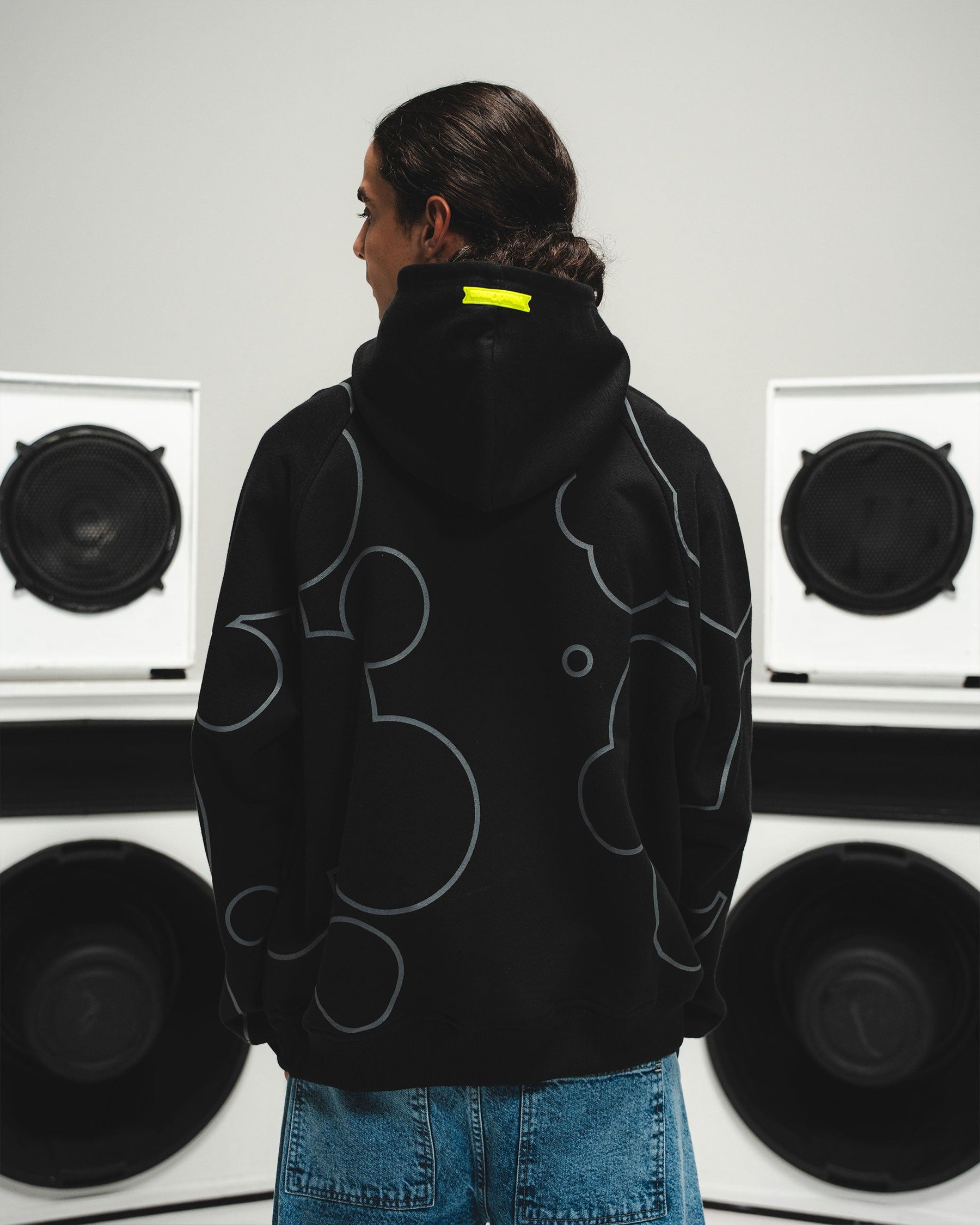 HOODIE BURBUJAS ART NEGRO