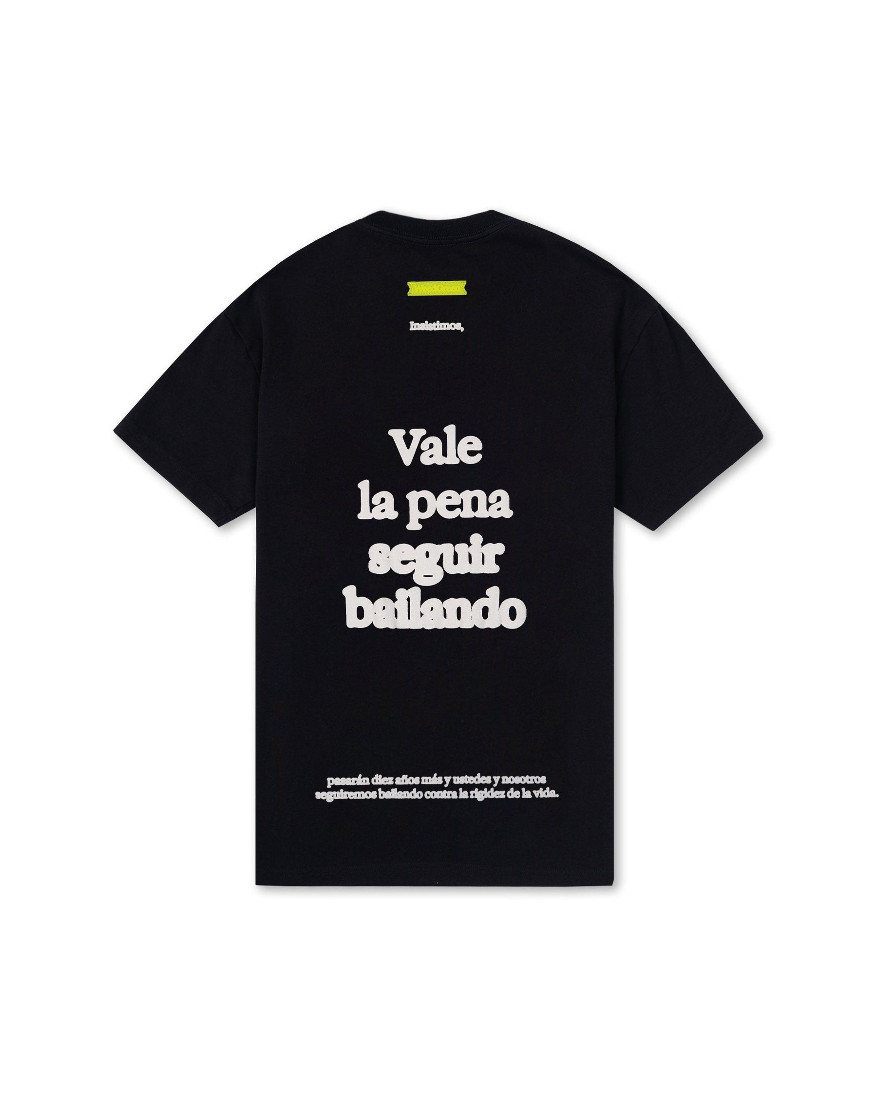CAMISETA VALE LA PENA  NEGRO