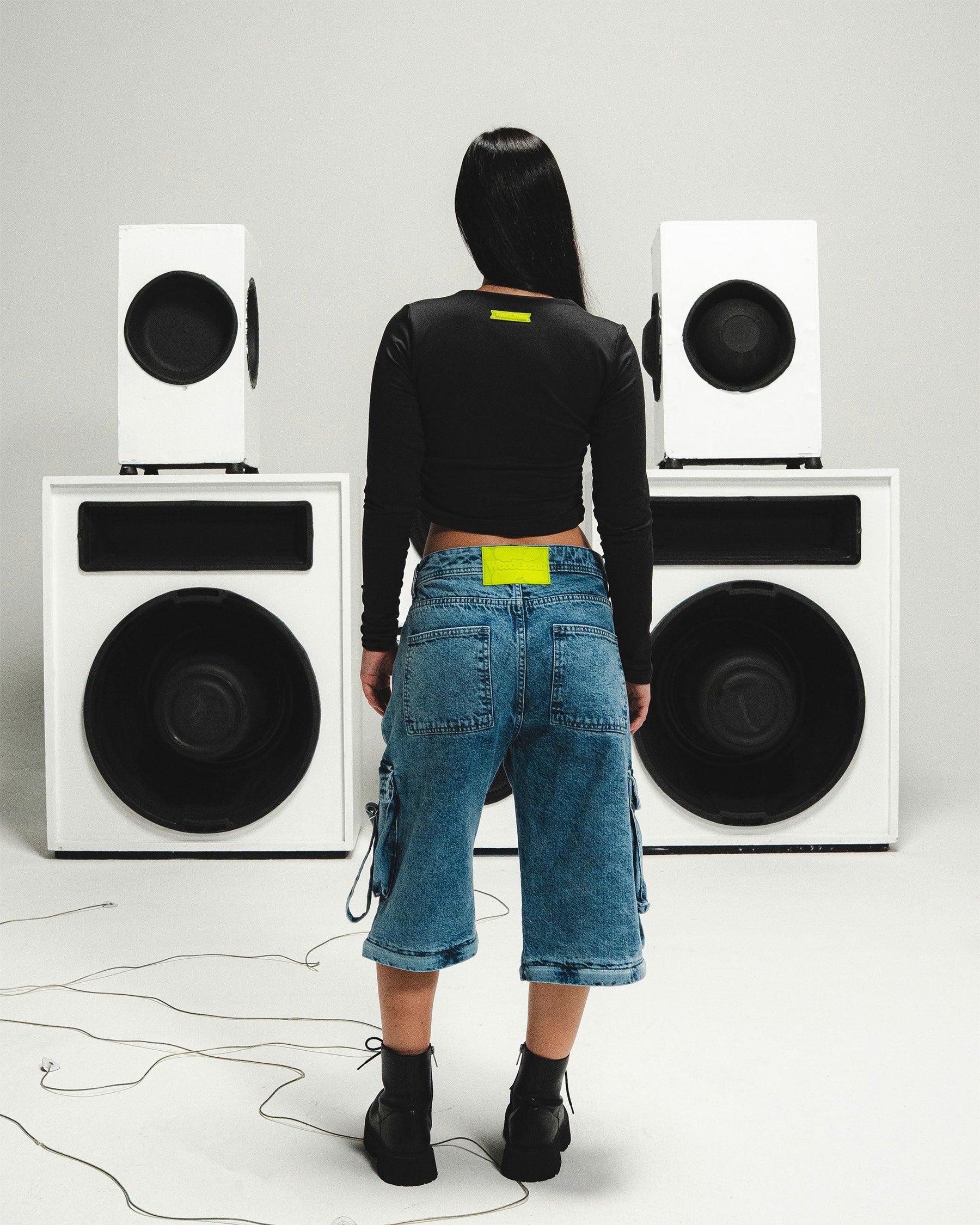 BUSO CUT OUT NEGRO